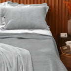 Colcha Velvet Neo King 260x280 Camesa Cor Cinza